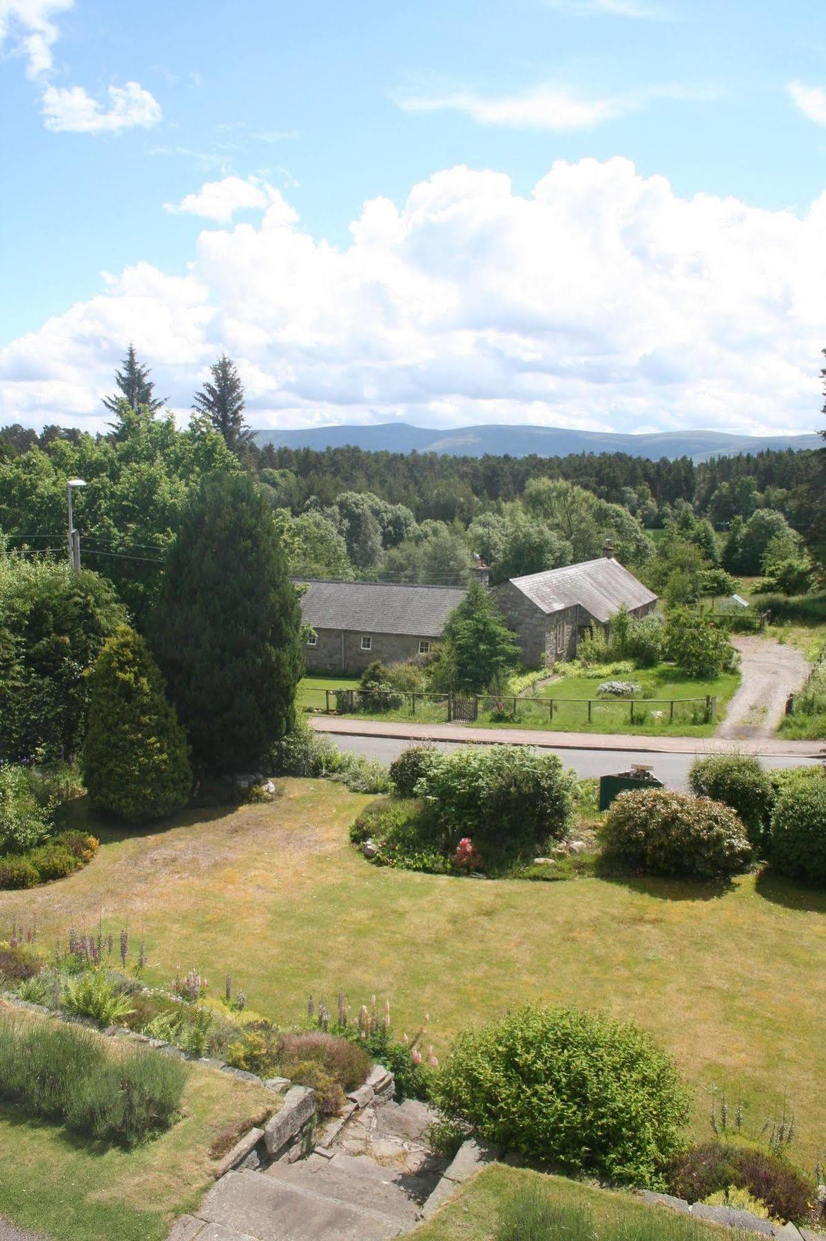 Rossmor Bed & Breakfast Grantown-on-Spey Exterior foto