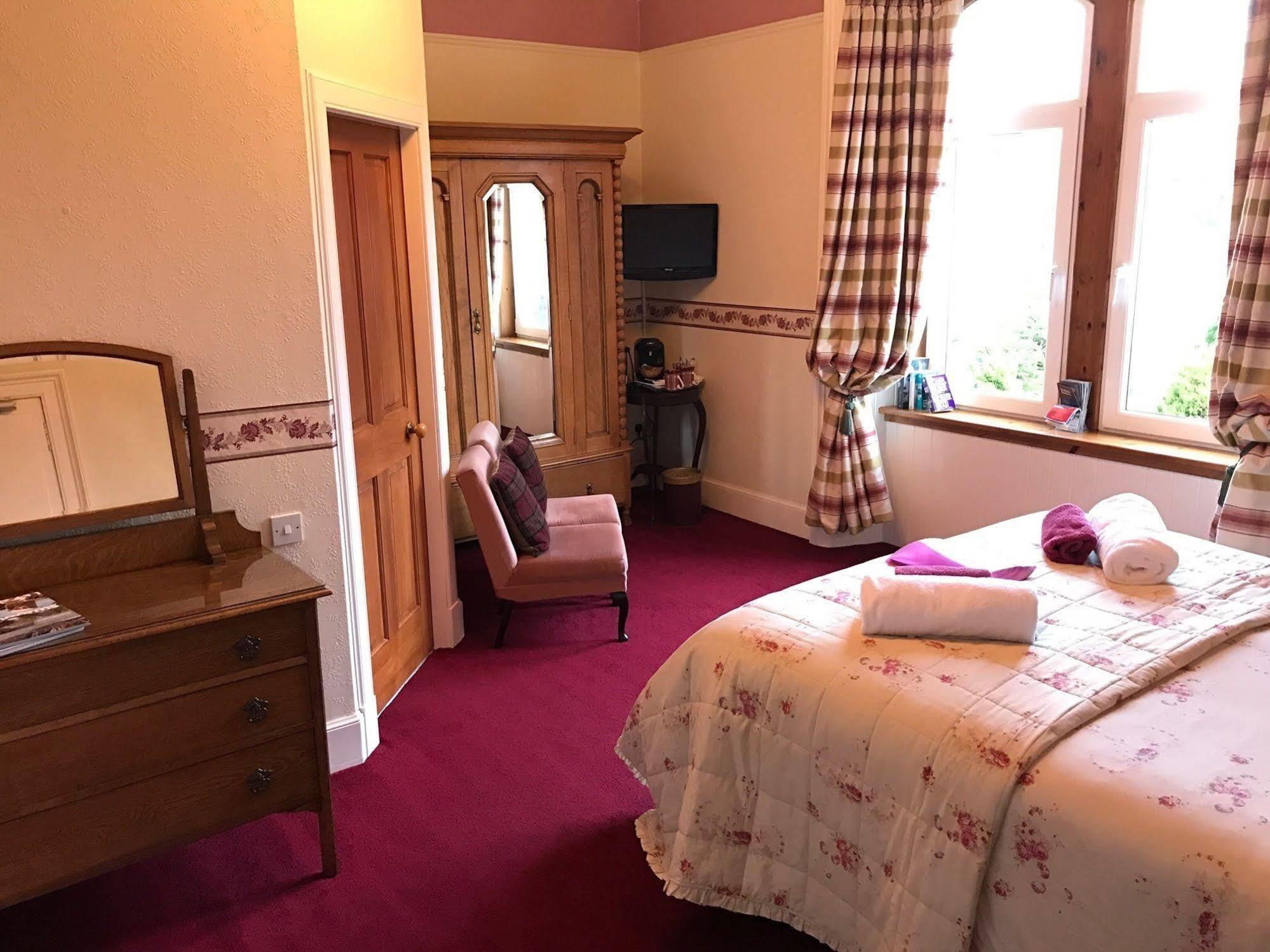 Rossmor Bed & Breakfast Grantown-on-Spey Exterior foto