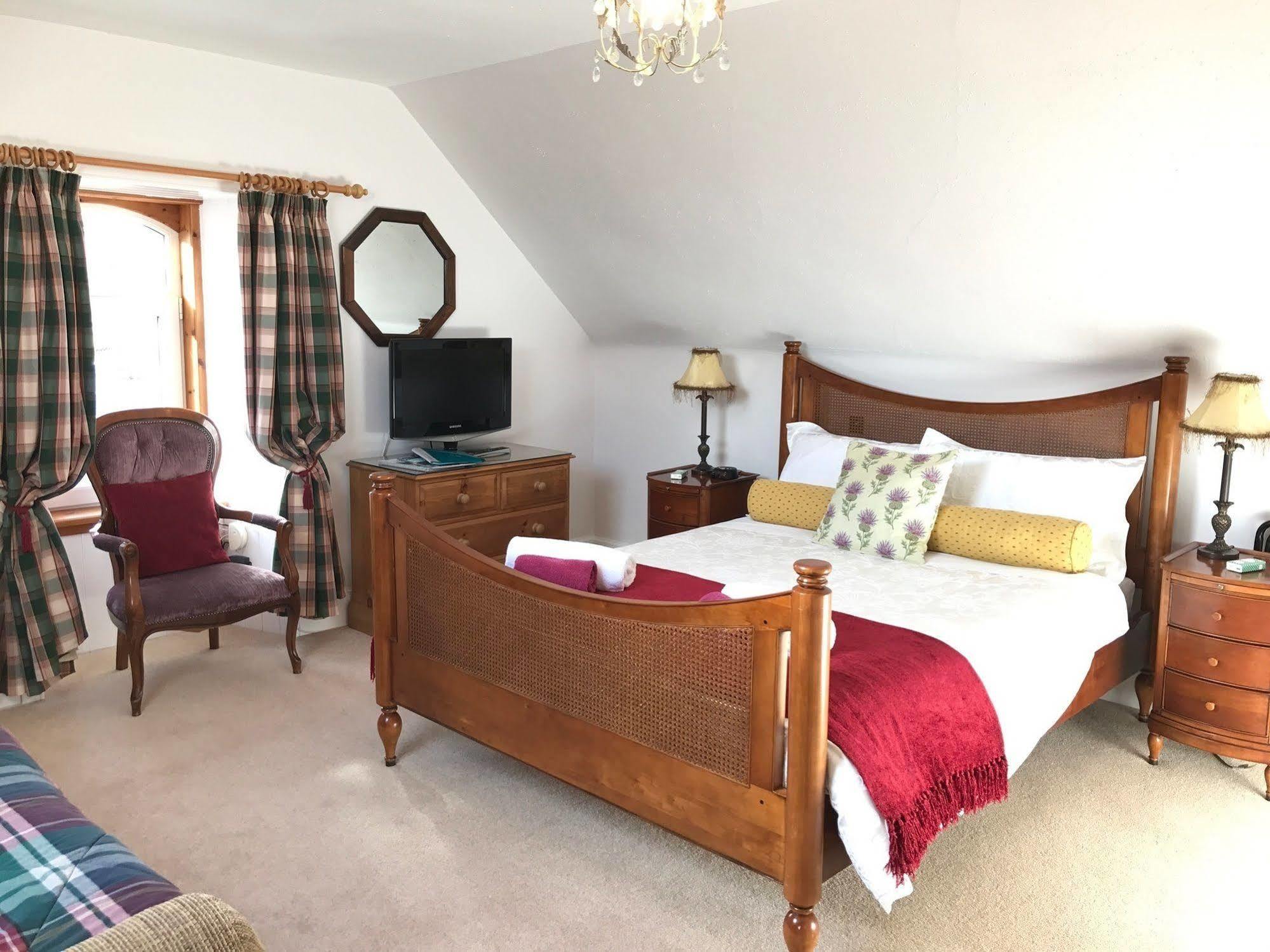 Rossmor Bed & Breakfast Grantown-on-Spey Exterior foto